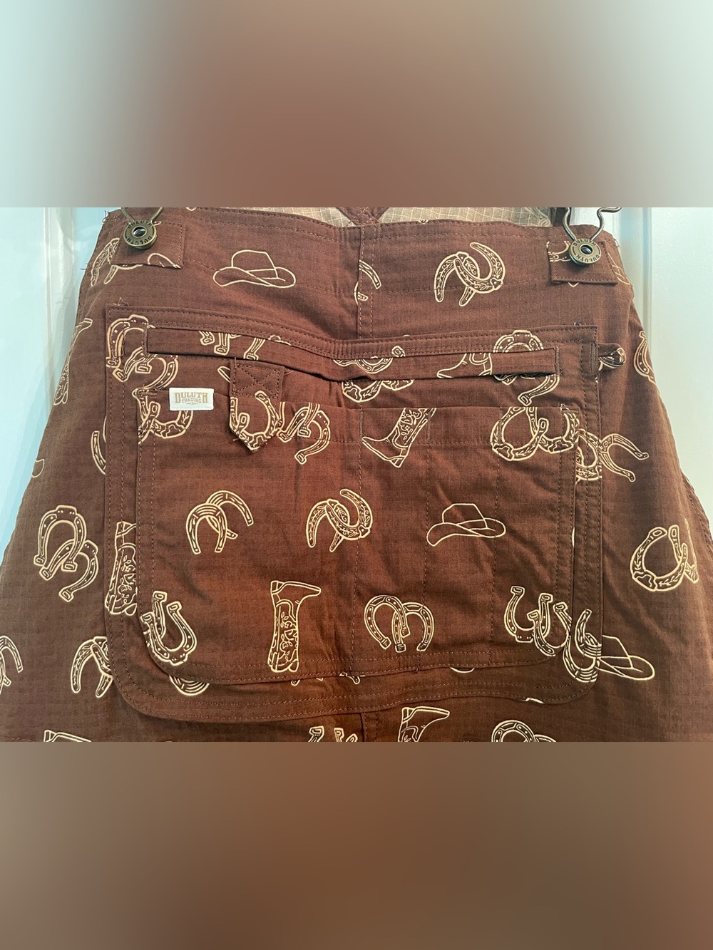 🌟NWT🌟 Duluth Heirloom western print overalls, size XL x 33 - Picture 5 of 9